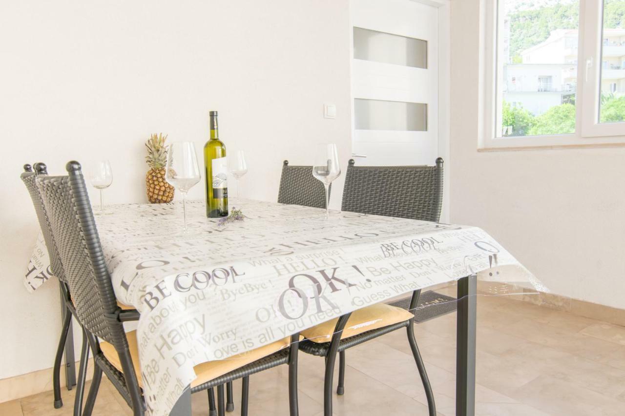 Apartment Holiday Makarská Exteriér fotografie